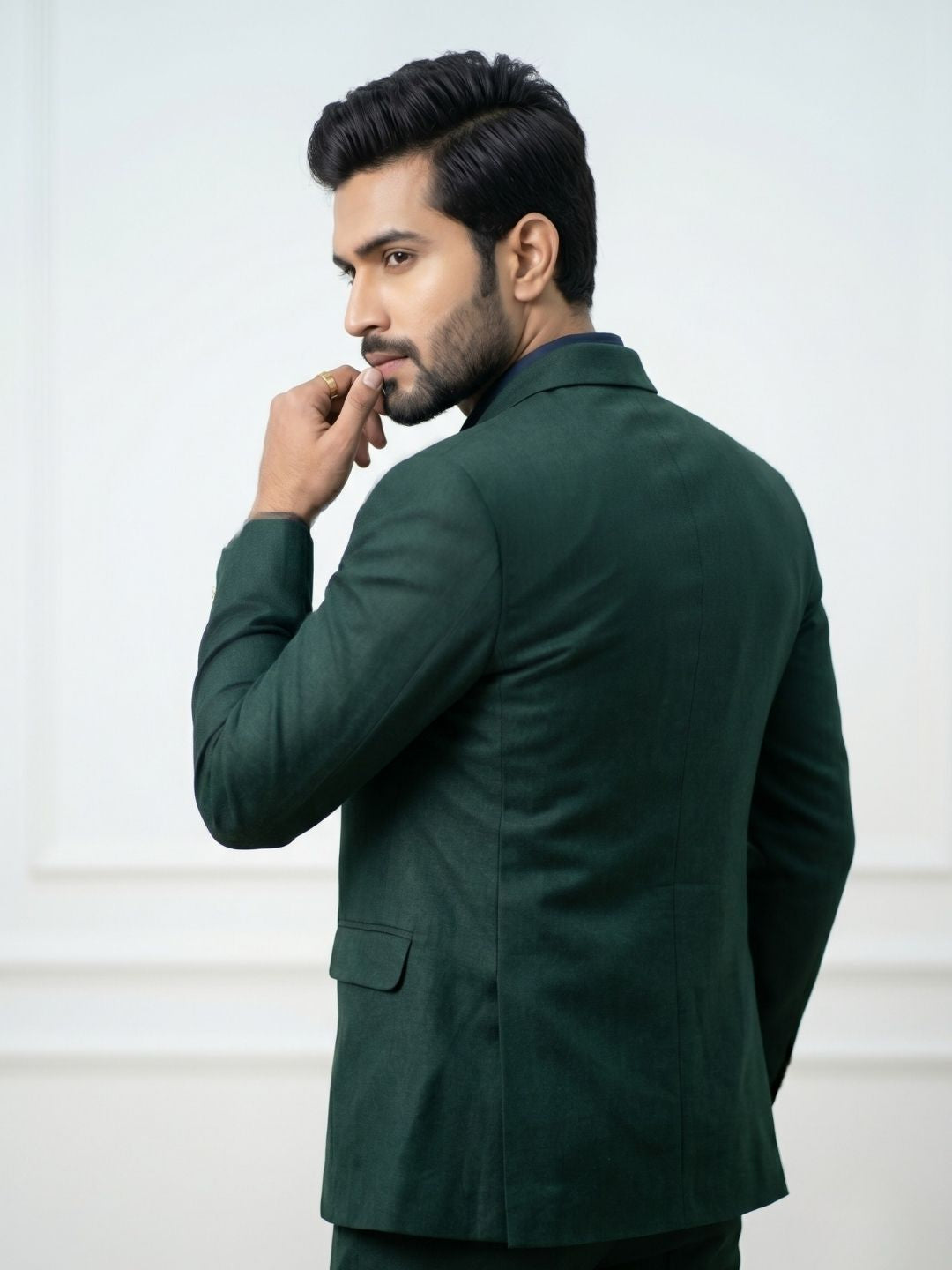 Premium Emerald Green Three-Piece Suit