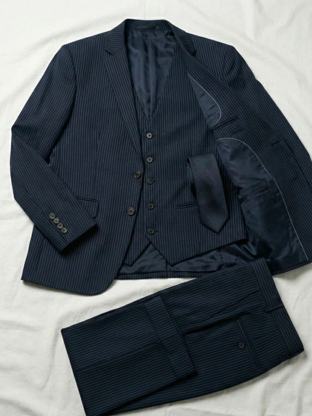 Men's Premium Navy Blue Pinstripe 3-Piece Suit | Tailored Fit Formal Business Suit